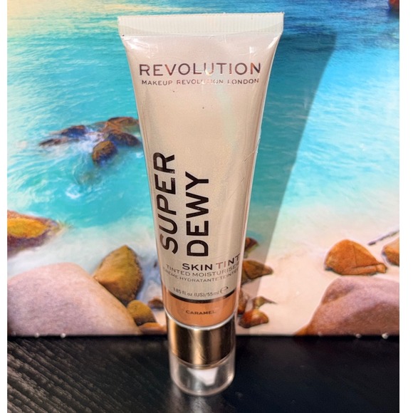 Makeup Revolution Other - Makeup Revolution Superdewy Skin Tint Tinted Moisturizer Caramel Nee